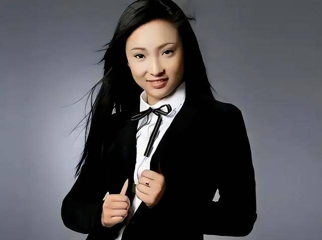 岁被丈夫刺死她告诫我们做人不能太贪心澳门新葡京27岁结婚28岁出轨29(图14)